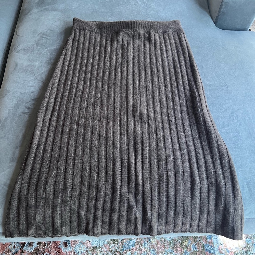 Quince cashmere skirt